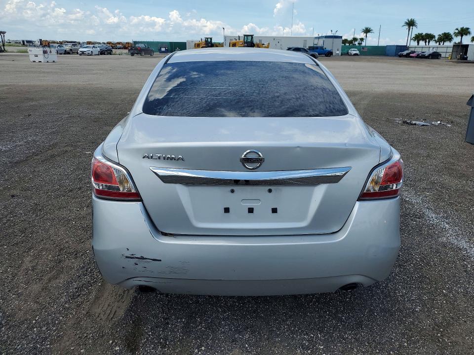 Photo 6 from auction – 2015 NISSAN ALTIMA with VIN 1N4AL3AP2FC434023