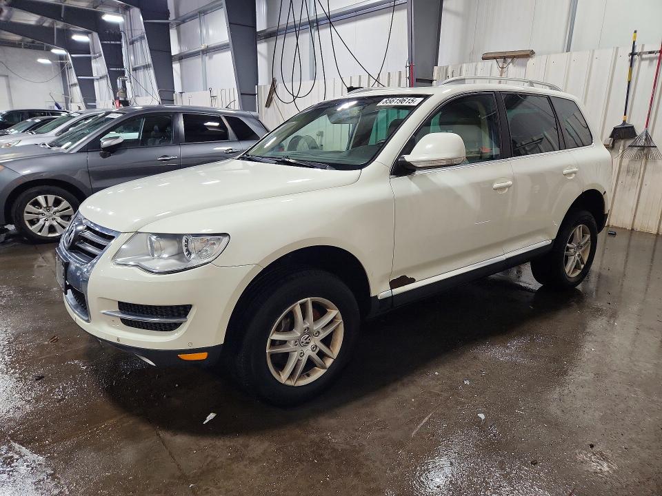 VOLKSWAGEN TOUAREG 2010 with VIN WVGBF7A96AD004119 - Photo from auction