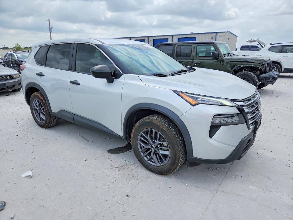 Снимка 4 от търг – 2024 NISSAN ROGUE с VIN 5N1BT3AB8RC673630