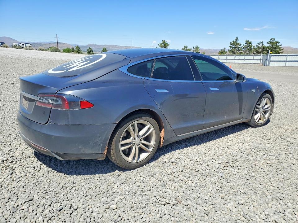 Photo 3 from auction – 2015 TESLA MODEL S with VIN 5YJSA1E14FF112906