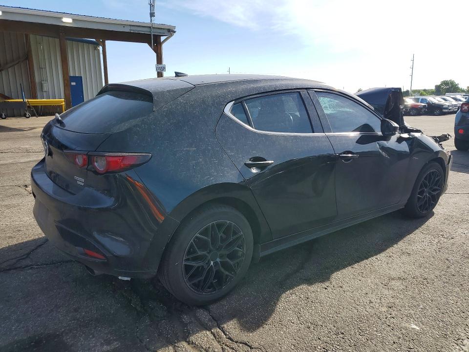 Photo 3 from auction – 2021 MAZDA 3 with VIN JM1BPBJY5M1403461