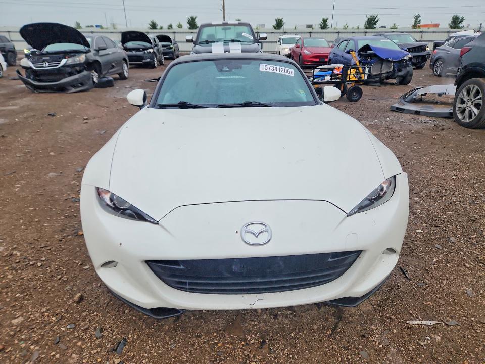 Снимка 5 от търг – 2020 MAZDA MX-5 MIATA с VIN JM1NDAD7XL0416004
