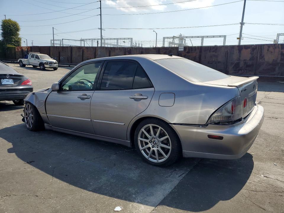 Photo 2 from auction – 2004 LEXUS IS with VIN JTHBD192540091326