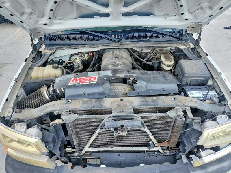 Photo 11 from auction – 2003 CHEVROLET SILVERADO with VIN 2GCEC19V431118319