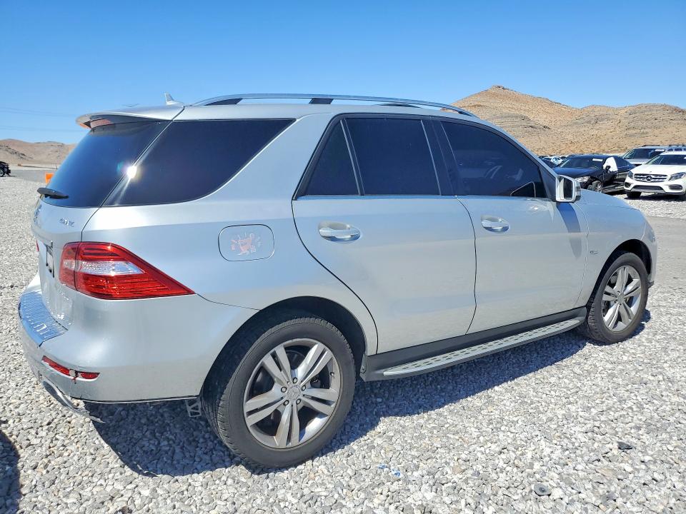 Photo 3 from auction – 2012 MERCEDES-BENZ ML with VIN 4JGDA5HB3CA014292