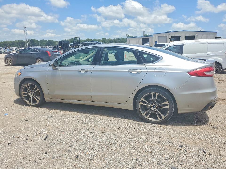Photo 2 from auction – 2020 FORD FUSION with VIN 3FA6P0D92LR193129