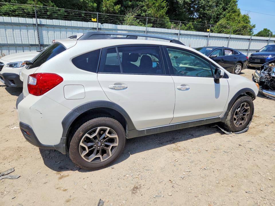 Photo 3 from auction – 2017 SUBARU CROSSTREK with VIN JF2GPADC3HH243787