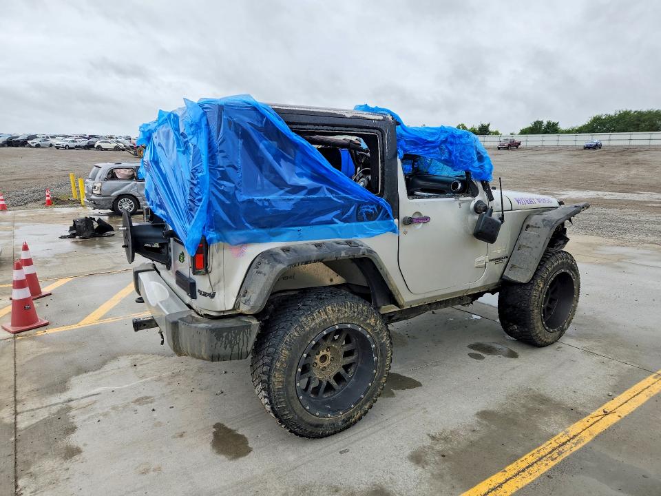 Фото 3 с аукциона – 2011 JEEP WRANGLER с VIN 1J4AA5D10BL503251