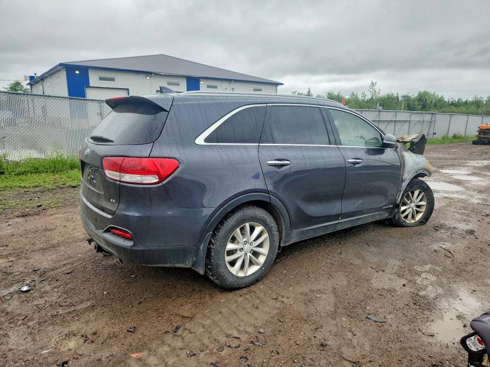 Photo 3 from auction – 2017 KIA SORENTO with VIN 5XYPGDA5XHG199768