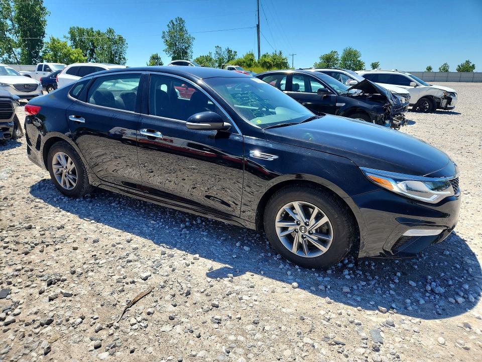 Снимка 4 от търг – 2020 KIA OPTIMA с VIN 5XXGT4L33LG387794