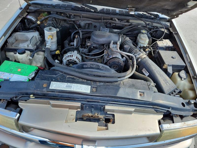 Photo 12 from auction – 2002 CHEVROLET BLAZER with VIN 1GNDT13W92K241231