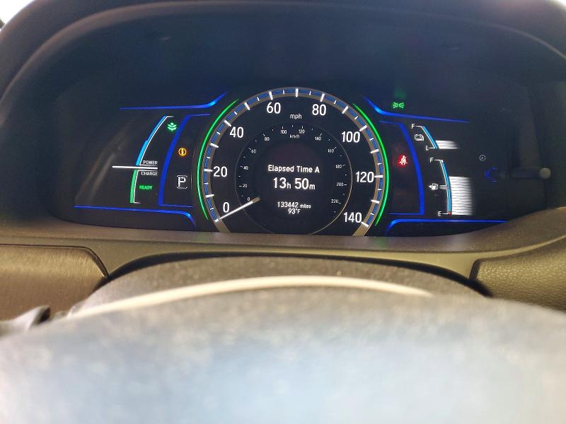 Photo 9 from auction – 2015 HONDA ACCORD with VIN 1HGCR6F79FA002568
