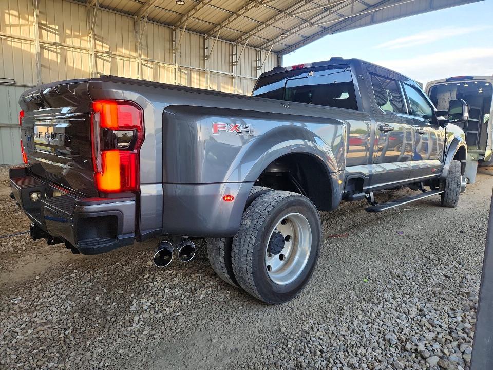 Photo 3 from auction – 2026 FORD F450 with VIN 1FT8W4DM3TEC26420