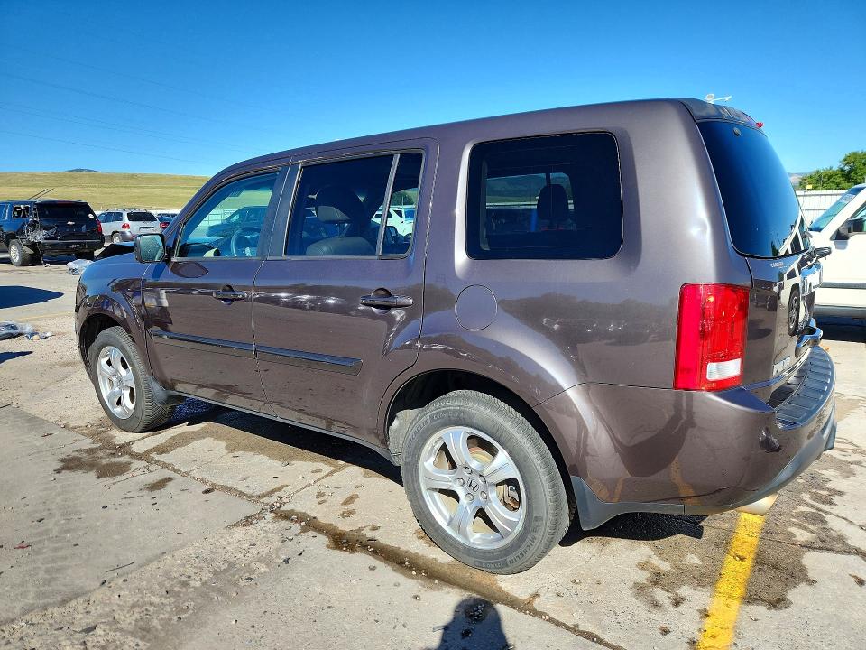 Photo 2 from auction – 2015 HONDA PILOT with VIN 5FNYF4H72FB034803