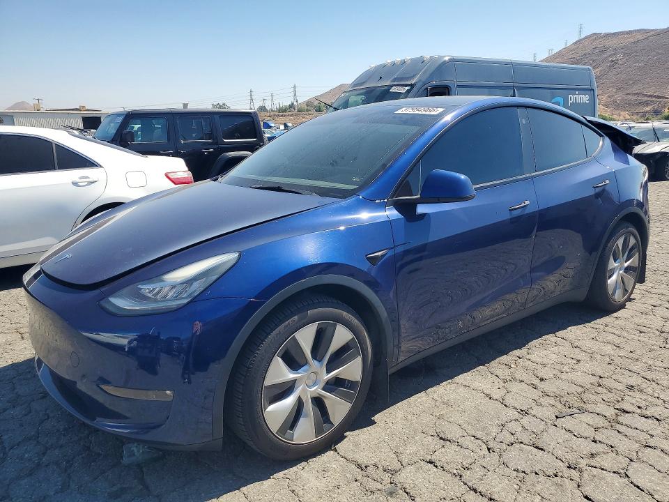 TESLA MODEL Y 2021 с VIN 5YJYGAEE2MF232082 - Фото с аукциона