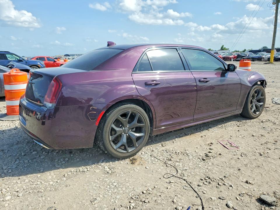 Photo 3 from auction – 2021 CHRYSLER 300 with VIN 2C3CCAAG2MH604192