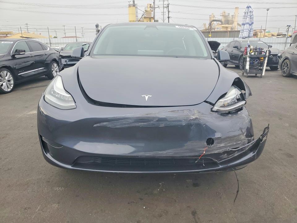 Photo 5 from auction – 2023 TESLA MODEL Y with VIN 7SAYGDEE0PA042738