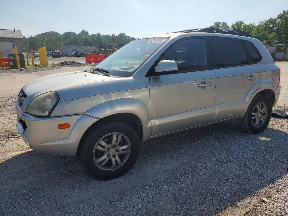 HYUNDAI TUCSON 2008 с VIN KM8JN12B98U879217 - Снимка от търг