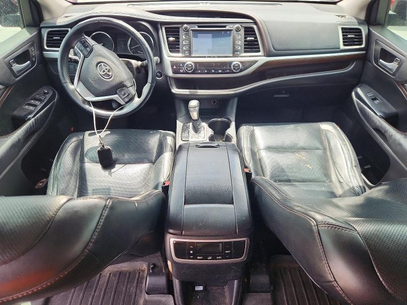 Photo 8 from auction – 2016 TOYOTA HIGHLANDER with VIN 5TDYKRFH9GS153739