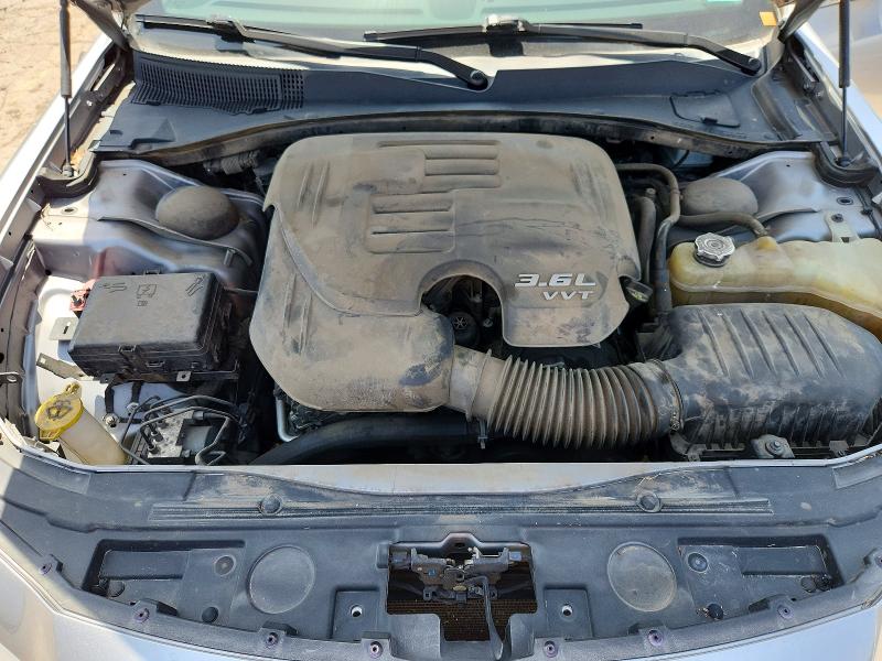 Photo 11 from auction – 2018 CHRYSLER 300 with VIN 2C3CCAEG3JH167924