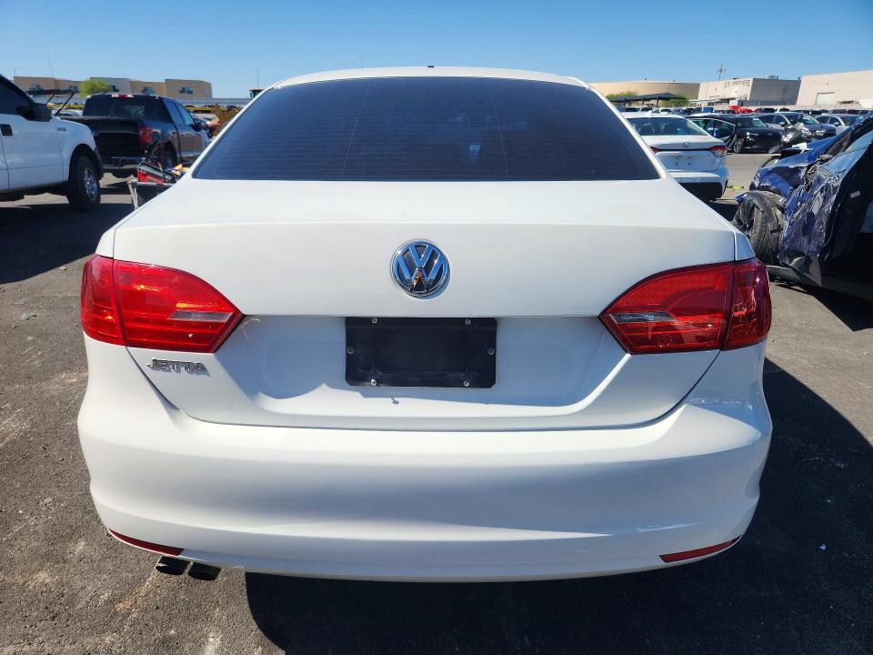 Photo 6 from auction – 2014 VOLKSWAGEN JETTA with VIN 3VW2K7AJ9EM235596
