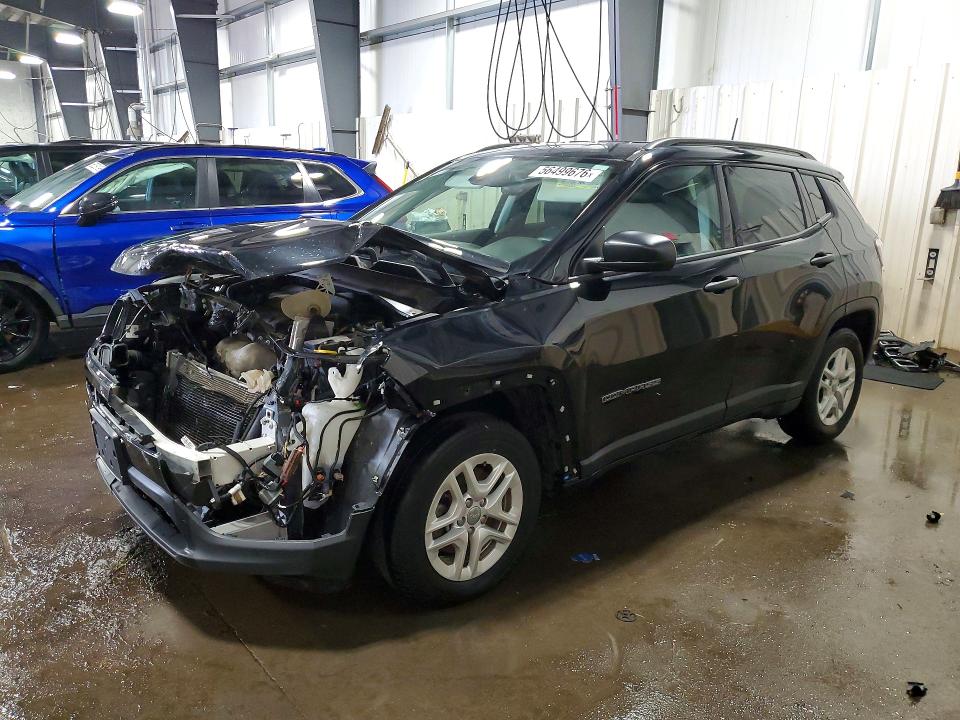 JEEP COMPASS 2017 with VIN 3C4NJCAB8HT672620 - Photo from auction