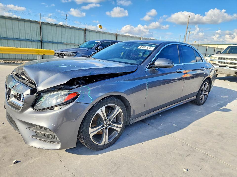 MERCEDES-BENZ E 2018 with VIN WDDZF4JB3JA310500 - Photo from auction