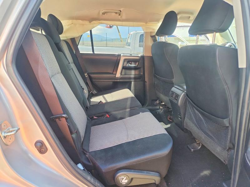 Zdjęcie 10 z aukcji – 2018 TOYOTA 4RUNNER z VIN JTEBU5JR4J5522864