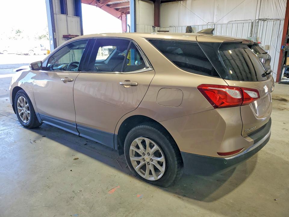 Photo 2 from auction – 2019 CHEVROLET EQUINOX with VIN 2GNAXTEV3K6211510