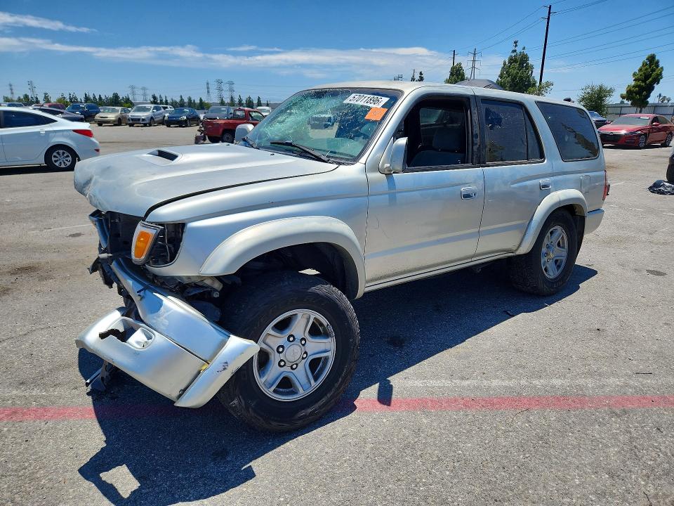 TOYOTA 4RUNNER 2000 with VIN JT3GN86RXY0140531 - Photo from auction