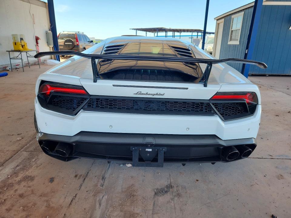 Photo 6 from auction – 2018 LAMBORGHINI HURACAN with VIN ZHWUC2ZF3JLA10432