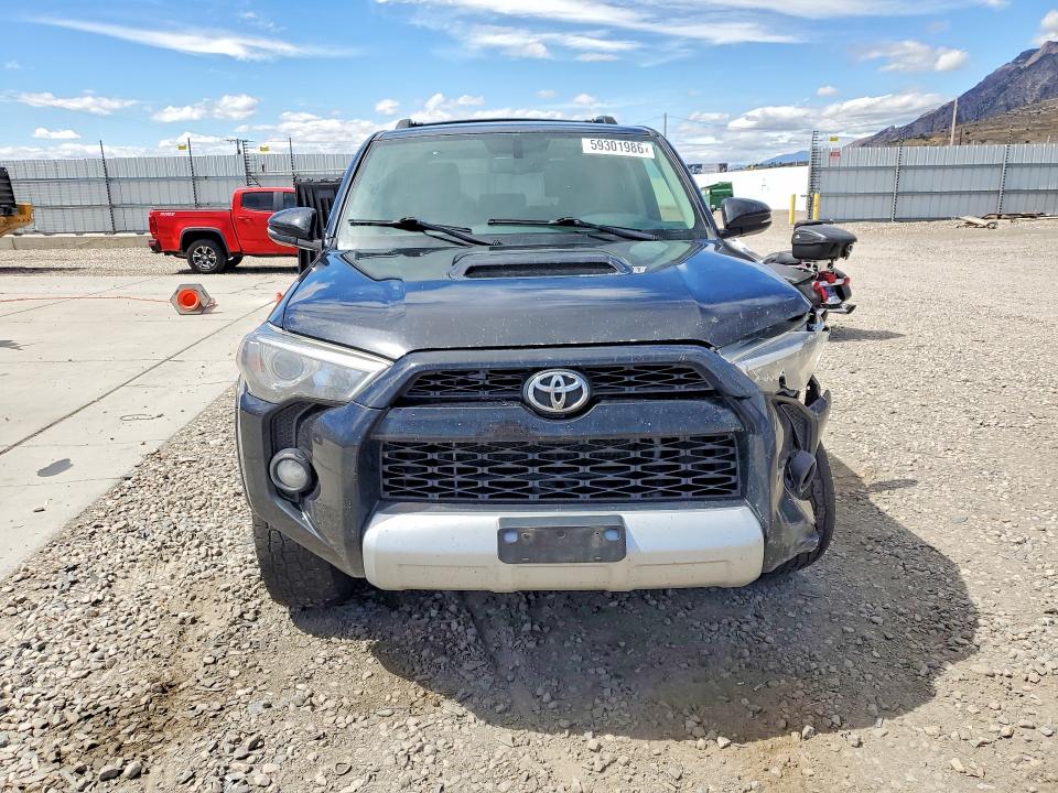 Photo 5 from auction – 2019 TOYOTA 4RUNNER with VIN JTEBU5JR6K5650105