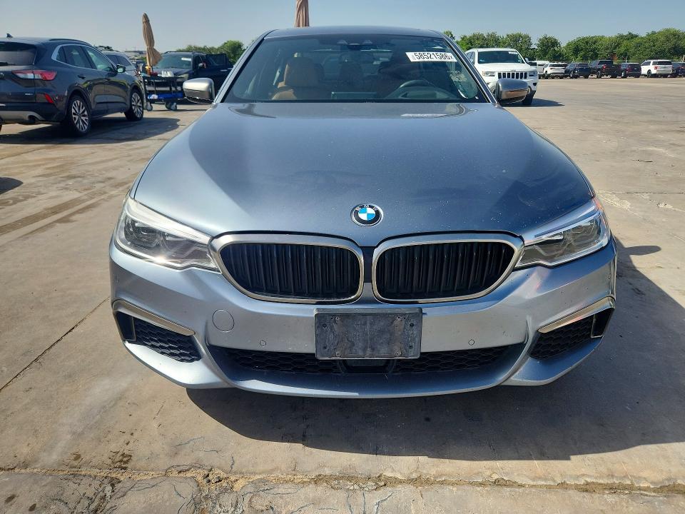 Photo 5 from auction – 2018 BMW M550XI with VIN WBAJB9C5XJB035786