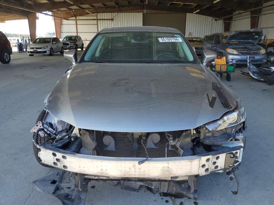 Photo 5 from auction – 2017 LEXUS IS with VIN JTHBA1D29H5049640
