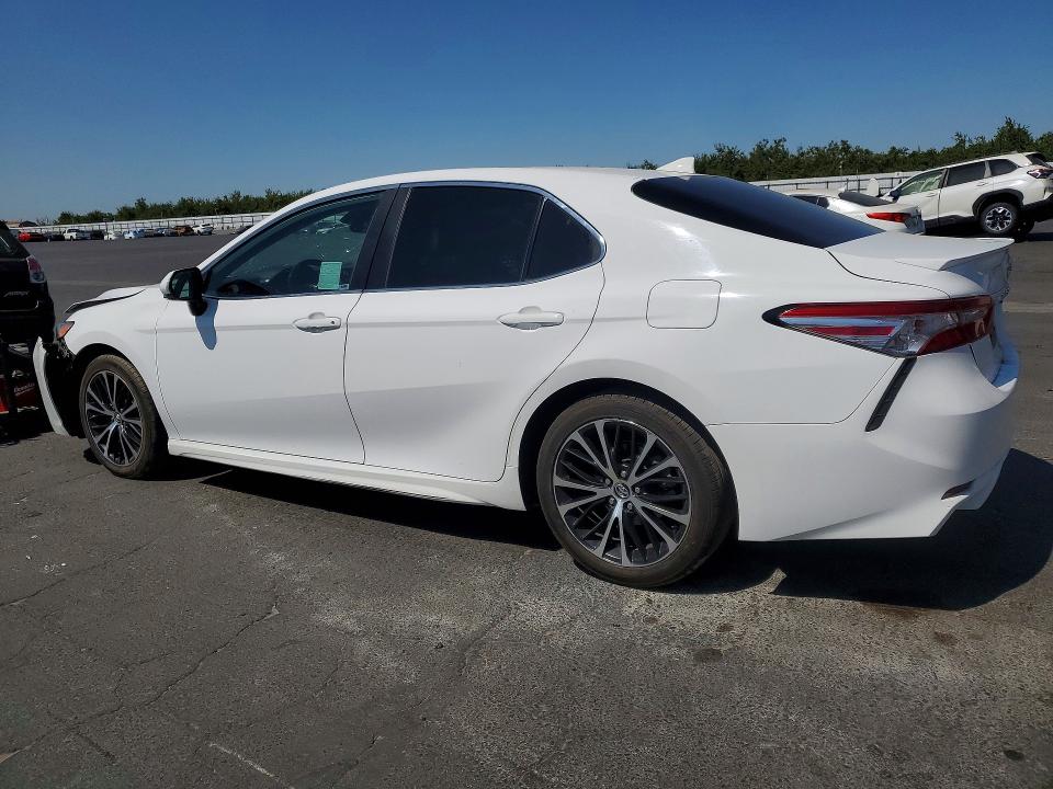 Photo 2 from auction – 2020 TOYOTA CAMRY with VIN 4T1M11AK4LU899491