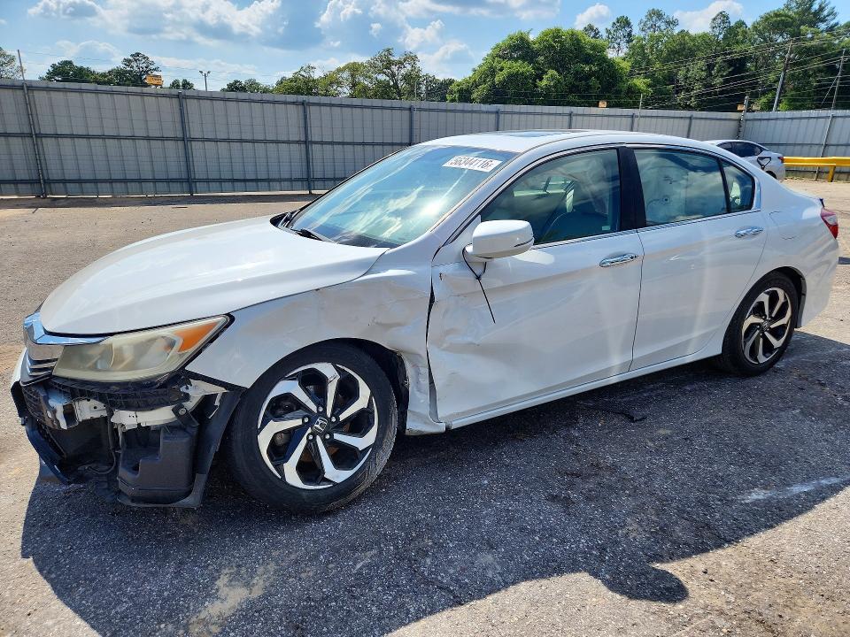 HONDA ACCORD 2016 with VIN 1HGCR2F82GA055714 - Photo from auction