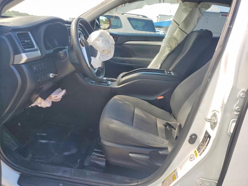Photo 7 from auction – 2019 TOYOTA HIGHLANDER with VIN 5TDZZRFH9KS304166