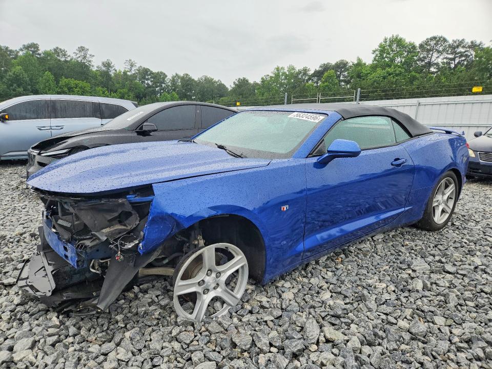 CHEVROLET CAMARO 2020 with VIN 1G1FB3DS1L0114927 - Photo from auction