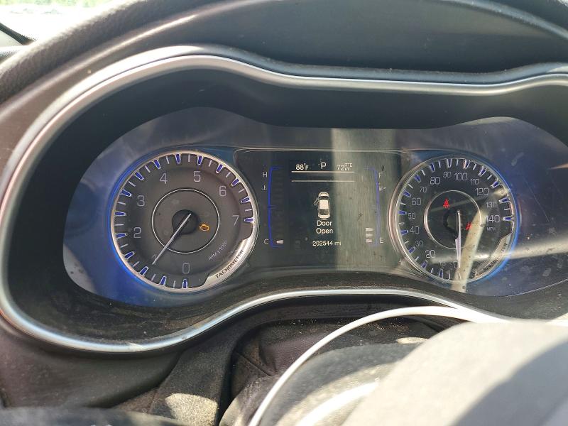 Photo 9 from auction – 2016 CHRYSLER 200 with VIN 1C3CCCAB9GN137736