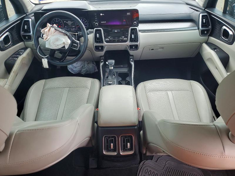 Photo 8 from auction – 2022 KIA SORENTO with VIN 5XYRL4LC5NG079856