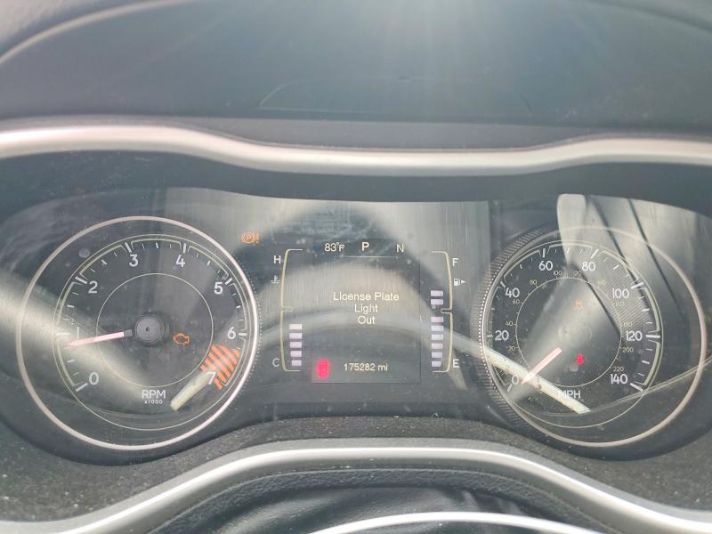 Photo 9 from auction – 2014 JEEP CHEROKEE with VIN 1C4PJLCB7EW261964