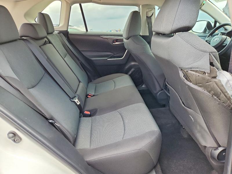 Photo 10 from auction – 2024 TOYOTA RAV4 with VIN 2T3W1RFV5RC303302