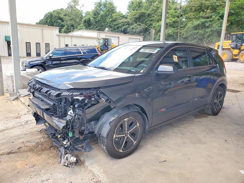 KIA NIRO 2023 z numerem VIN KNDCP3LE5P5116583 - Zdjęcie z aukcji