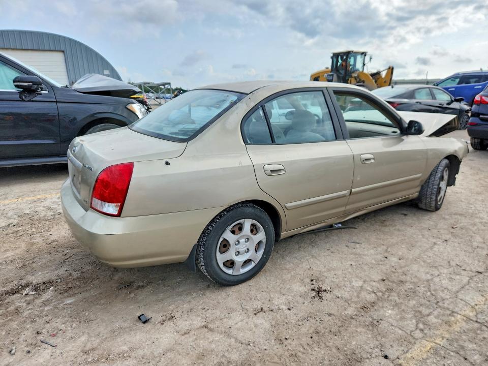 Photo 3 from auction – 2003 HYUNDAI ELANTRA with VIN KMHDN45D83U473840