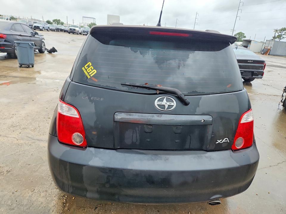 Photo 6 from auction – 2006 SCION XA with VIN JTKKT624060142143