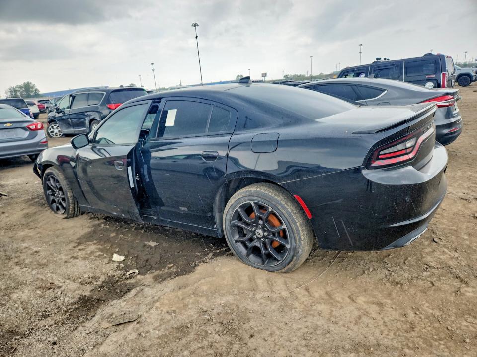 Photo 2 from auction – 2018 DODGE CHARGER with VIN 2C3CDXJG8JH136044
