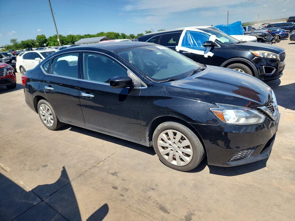 Photo 4 from auction – 2017 NISSAN SENTRA with VIN 3N1AB7AP2HY342024