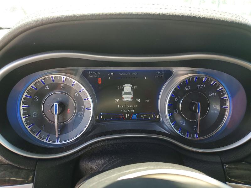 Photo 9 from auction – 2018 CHRYSLER 300 with VIN 2C3CCAKG2JH177235