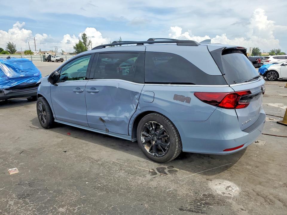 Photo 2 from auction – 2023 HONDA ODYSSEY with VIN 5FNRL6H7XPB048832