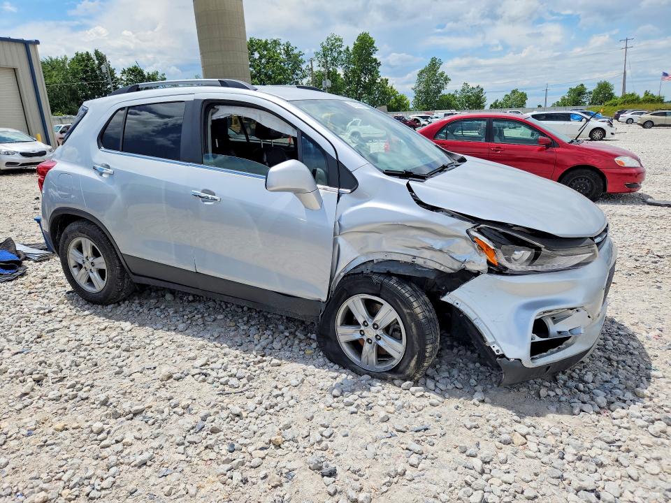 Photo 4 from auction – 2017 CHEVROLET TRAX with VIN 3GNCJLSB0HL285976